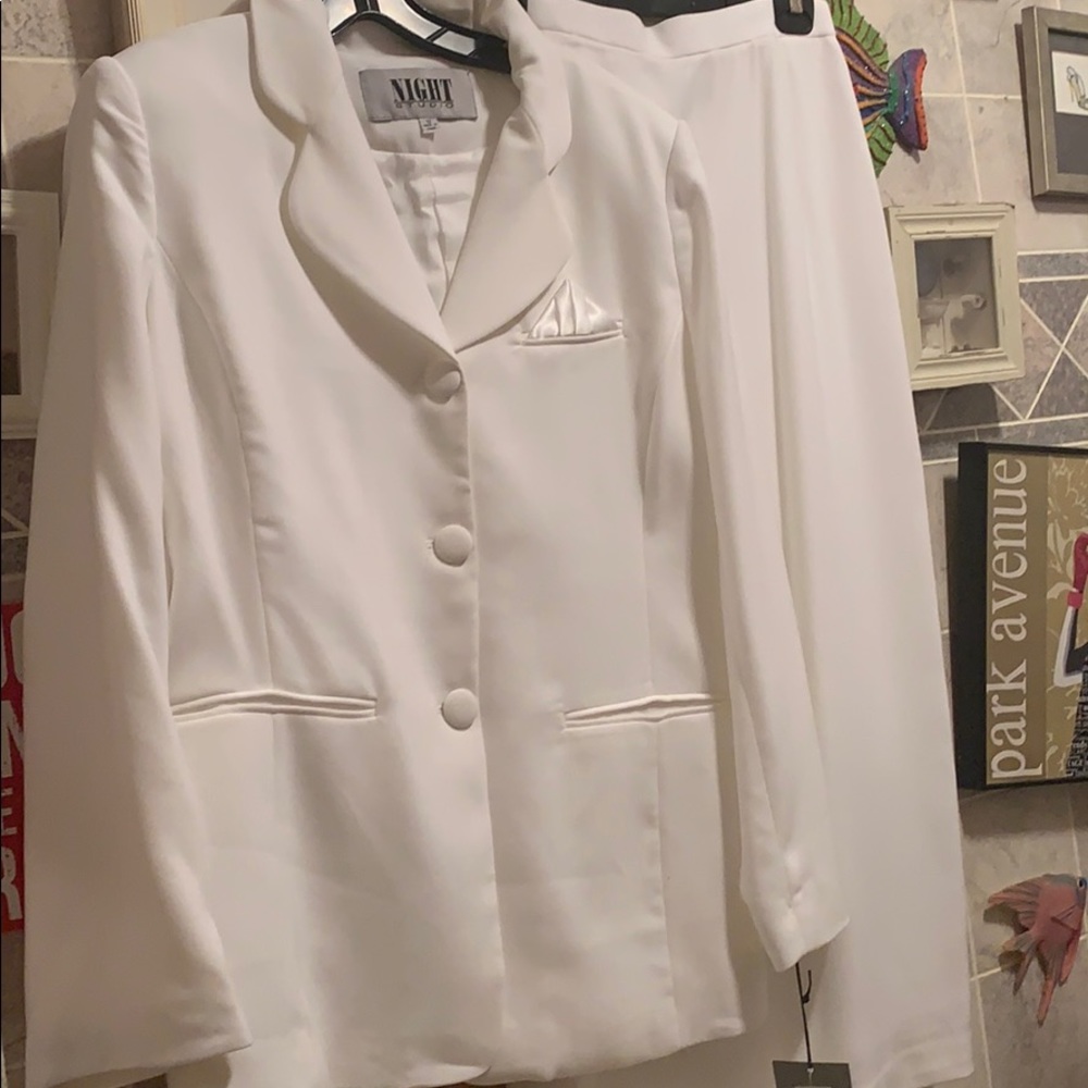 Night studio suit